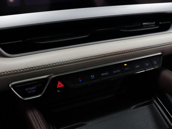 Geely Monjaro I с пробегом 2023 года, цена 2 990 000 рублей, 62000 км, внедорожник, Автокод Объявления