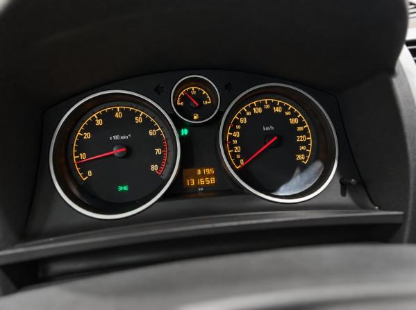 Opel Zafira B Рестайлинг с пробегом 2013 года, цена 780 500 рублей, 131658 км, минивэн, Автокод Объявления