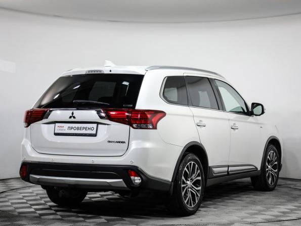 Mitsubishi Outlander III Рестайлинг 2 с пробегом 2018 года, цена 2 189 000 рублей, 121968 км, внедорожник, Автокод Объявления