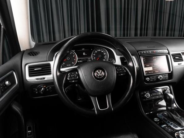 Volkswagen Touareg II Рестайлинг с пробегом 2016 года, цена 3 239 000 рублей, 189786 км, внедорожник, Автокод Объявления