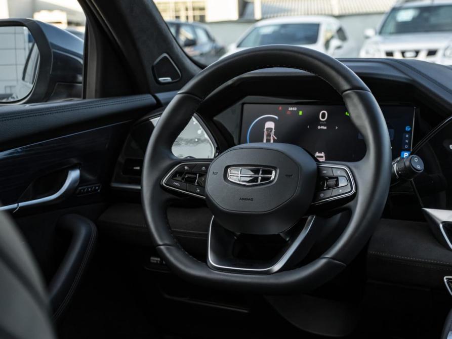 Geely Monjaro I Москва  - изображение 11