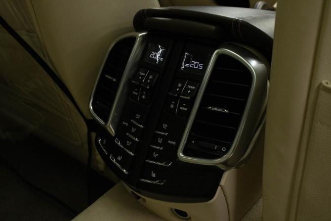 Porsche Cayenne II (958) с пробегом 2012 года, цена 2 950 000 рублей, 125440 км, внедорожник, Автокод Объявления