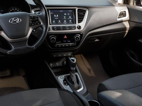 Hyundai Solaris II с пробегом 2019 года, цена 1 650 000 рублей, 88158 км, седан, Автокод Объявления