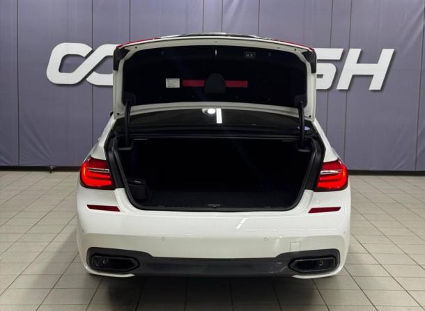 BMW 7 серии VI (G11/G12) с пробегом 2018 года, цена 3 549 000 рублей, 81000 км, седан, Автокод Объявления