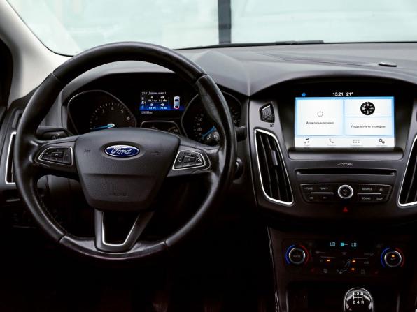 Ford Focus III Рестайлинг с пробегом 2017 года, цена 1 255 000 рублей, 129785 км, седан, Автокод Объявления