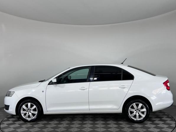 Skoda Rapid I с пробегом 2016 года, цена 985 000 рублей, 171600 км, лифтбек, Автокод Объявления