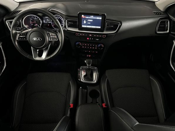 Kia Ceed III с пробегом 2018 года, цена 1 749 000 рублей, 55200 км, хэтчбек, Автокод Объявления