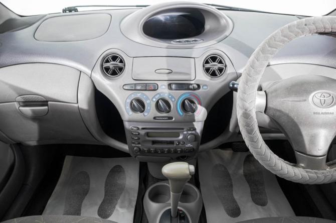 Toyota Platz с пробегом 2000 года, цена 349 000 рублей, 300000 км, седан, Автокод Объявления