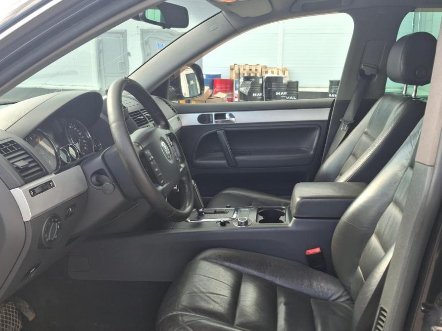 Volkswagen Touareg I Рестайлинг Москва  - изображение 8