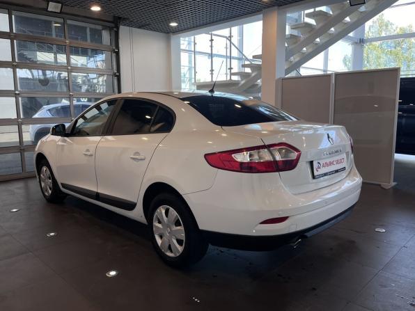 Renault Fluence I Рестайлинг с пробегом 2014 года, цена 650 000 рублей, 193241 км, седан, Автокод Объявления