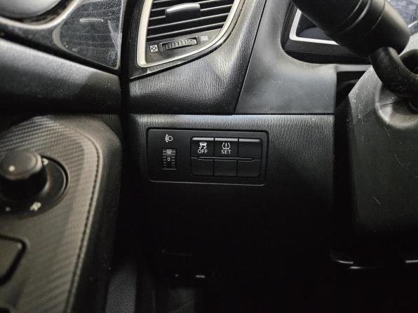 Mazda 3 II (BL) Рестайлинг с пробегом 2013 года, цена 1 025 000 рублей, 100000 км, хэтчбек, Автокод Объявления