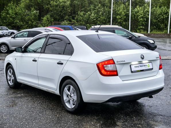 Skoda Rapid I с пробегом 2015 года, цена 780 000 рублей, 189673 км, лифтбек, Автокод Объявления