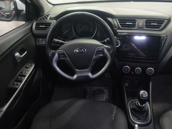 Kia Rio III Рестайлинг с пробегом 2015 года, цена 1 099 900 рублей, 142250 км, седан, Автокод Объявления