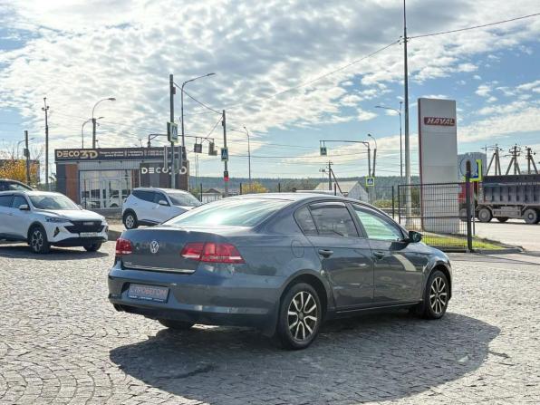 Volkswagen Passat B7 с пробегом 2011 года, цена 800 000 рублей, 280785 км, седан, Автокод Объявления