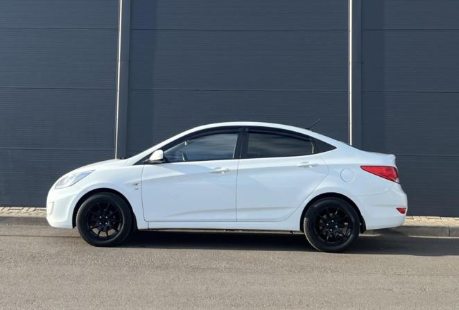 Hyundai Solaris I с пробегом 2013 года, цена 800 000 рублей, 183240 км, седан, Автокод Объявления
