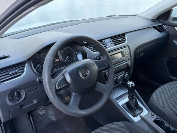 Skoda Octavia III (A7) с пробегом 2013 года, цена 750 000 рублей, 309835 км, лифтбек, Автокод Объявления
