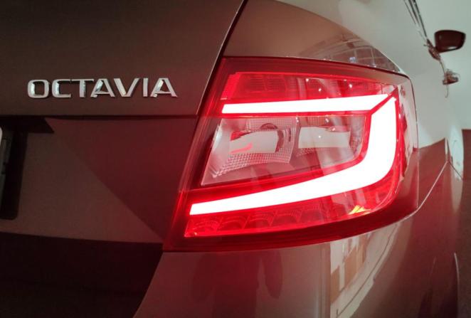 Skoda Octavia III (A7) Рестайлинг с пробегом 2017 года, цена 1 450 000 рублей, 166573 км, лифтбек, Автокод Объявления