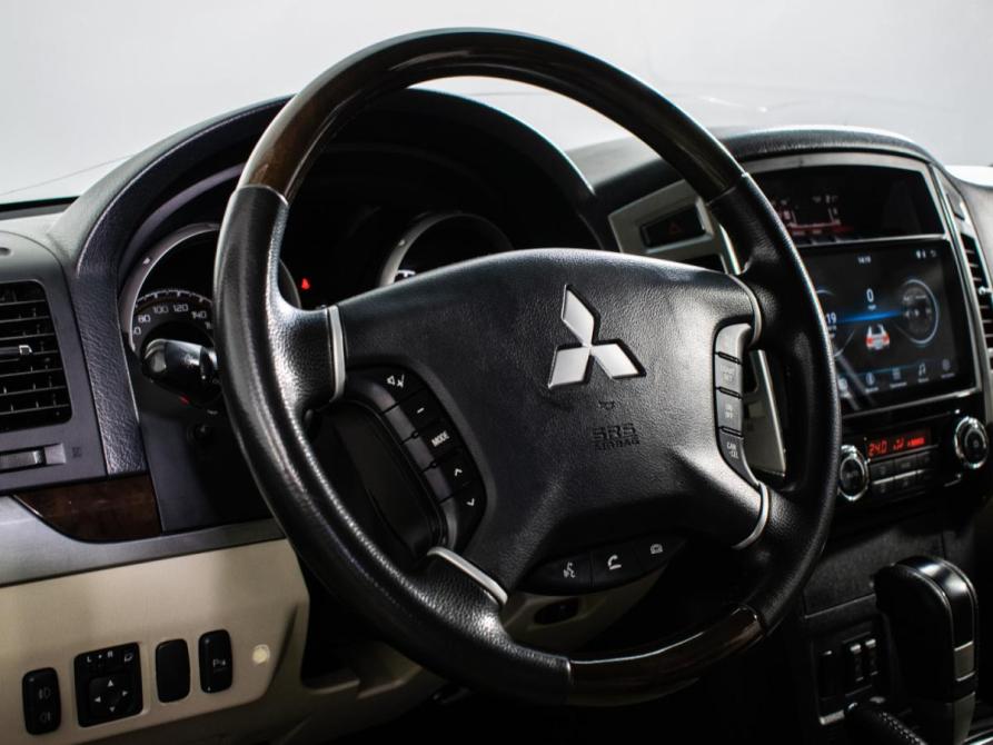 Mitsubishi Pajero IV Рестайлинг 2 Москва  - изображение 14