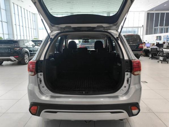 Mitsubishi Outlander III Рестайлинг 3 с пробегом 2020 года, цена 2 520 000 рублей, 71380 км, внедорожник, Автокод Объявления