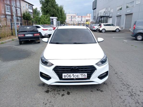 Hyundai Solaris II с пробегом 2017 года, цена 1 190 000 рублей, 148000 км, седан, Автокод Объявления