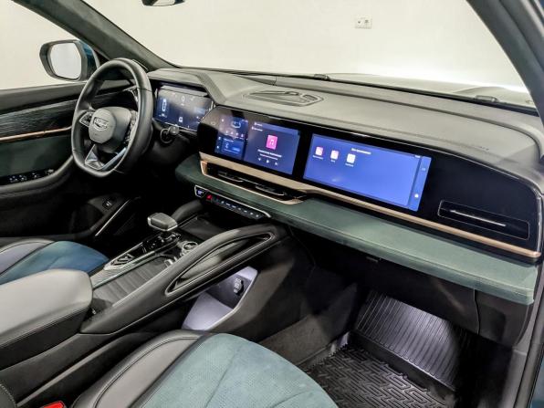 Geely Monjaro I с пробегом 2024 года, цена 3 550 000 рублей, 40660 км, внедорожник, Автокод Объявления
