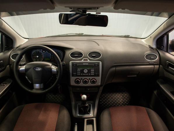 Ford Focus II с пробегом 2007 года, цена 465 000 рублей, 226236 км, хэтчбек, Автокод Объявления