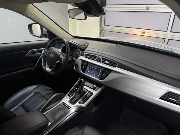 Geely Atlas I с пробегом 2018 года, цена 1 615 000 рублей, 55000 км, внедорожник, Автокод Объявления