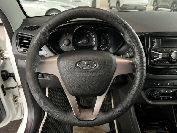Lada (ВАЗ) Vesta I с пробегом 2017 года, цена 695 000 рублей, 112143 км, седан, Автокод Объявления