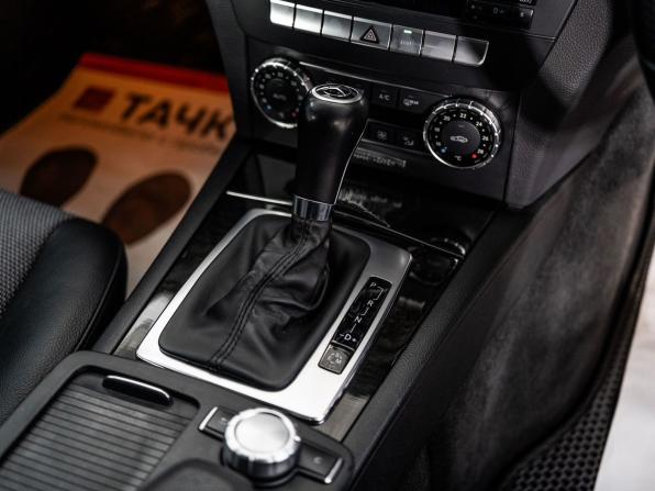 Mercedes-Benz C-Класс III (W204) Рестайлинг с пробегом 2012 года, цена 1 349 500 рублей, 92279 км, седан, Автокод Объявления