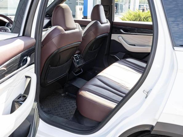 Geely Monjaro I с пробегом 2023 года, цена 2 899 000 рублей, 106359 км, внедорожник, Автокод Объявления