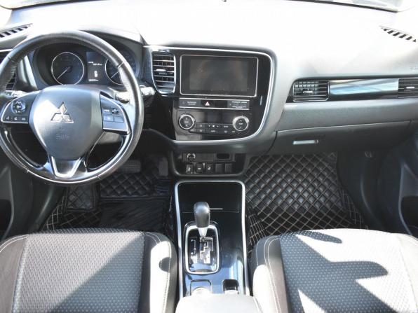 Mitsubishi Outlander III Рестайлинг 3 с пробегом 2019 года, цена 2 060 000 рублей, 82028 км, внедорожник, Автокод Объявления