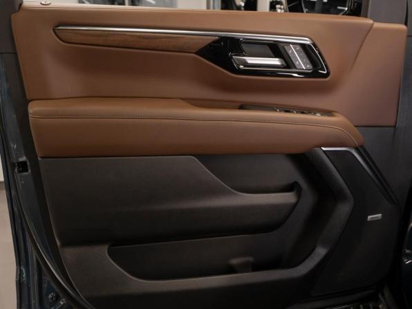 Chevrolet Tahoe V Рестайлинг с пробегом 2025 года, цена 14 550 000 рублей, 51 км, внедорожник, Автокод Объявления