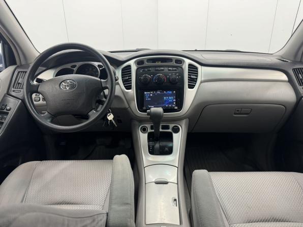Toyota Highlander I (XU20) Рестайлинг с пробегом 2004 года, цена 980 000 рублей, 317504 км, внедорожник, Автокод Объявления