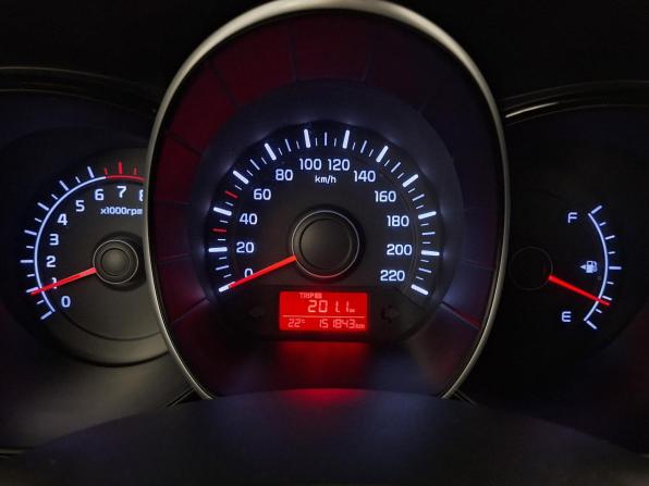 Kia Rio III Рестайлинг с пробегом 2017 года, цена 985 000 рублей, 151829 км, хэтчбек, Автокод Объявления