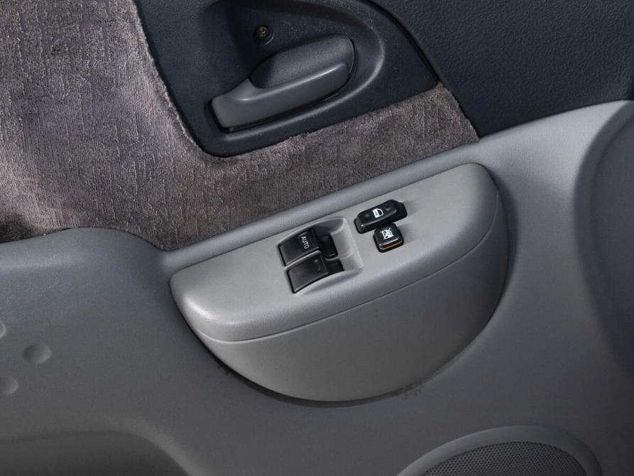 Toyota Yaris I Казань  - изображение 16