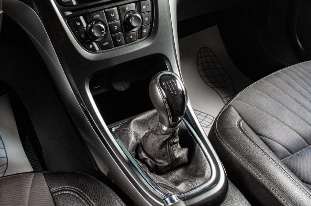 Opel Astra J Рестайлинг Сургут  - изображение 15