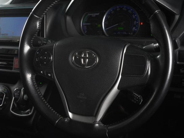 Toyota Voxy III (R80) с пробегом 2015 года, цена 1 889 000 рублей, 201106 км, минивэн, Автокод Объявления