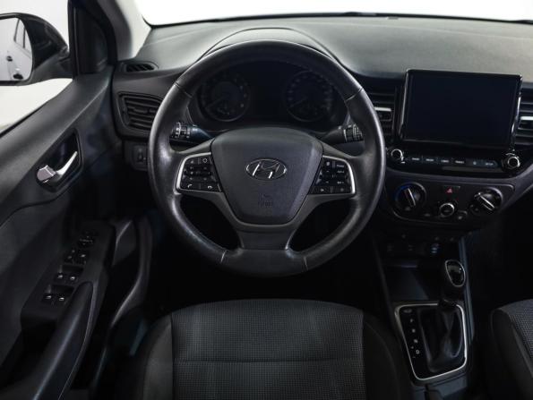 Hyundai Solaris II Рестайлинг с пробегом 2020 года, цена 1 749 000 рублей, 47850 км, седан, Автокод Объявления