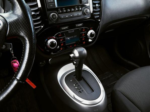 Nissan Juke I с пробегом 2013 года, цена 1 050 000 рублей, 116189 км, внедорожник, Автокод Объявления