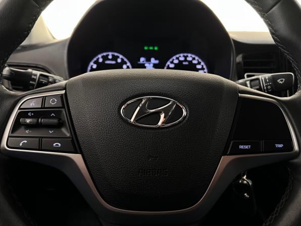 Hyundai Solaris II Рестайлинг с пробегом 2021 года, цена 1 850 000 рублей, 40000 км, седан, Автокод Объявления