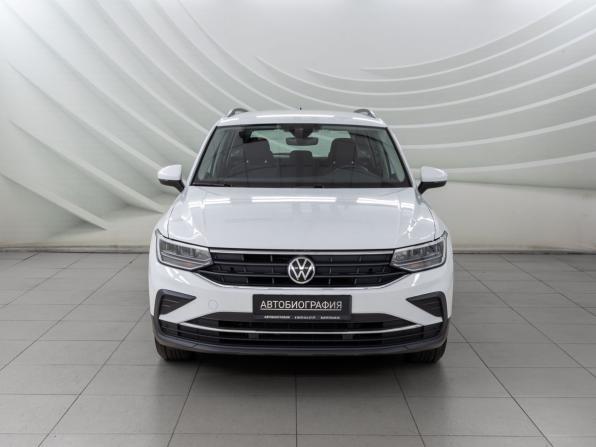 Volkswagen Tiguan II Рестайлинг с пробегом 2022 года, цена 3 048 000 рублей, 37155 км, внедорожник, Автокод Объявления