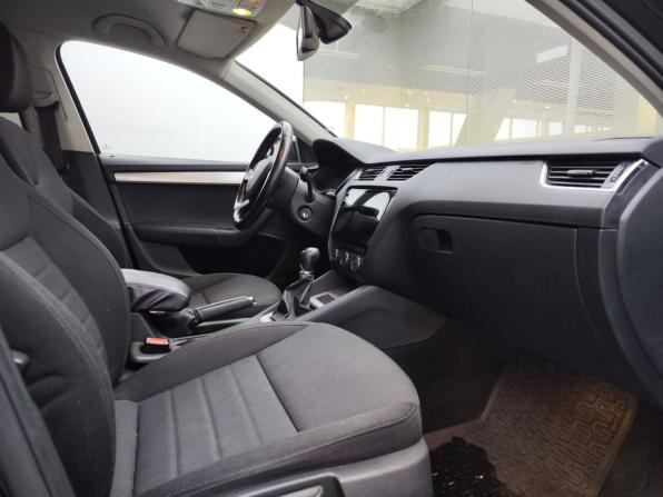 Skoda Octavia III (A7) с пробегом 2015 года, цена 1 250 000 рублей, 153705 км, лифтбек, Автокод Объявления
