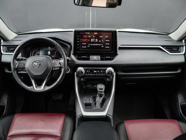 Toyota RAV4 V (XA50) с пробегом 2020 года, цена 3 430 000 рублей, 68432 км, внедорожник, Автокод Объявления