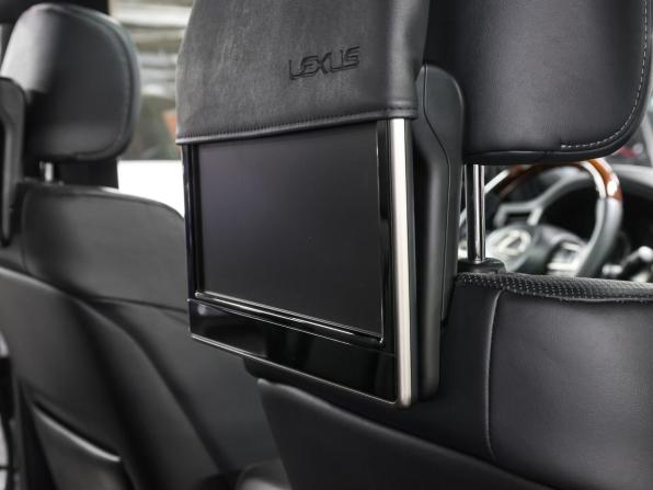 Lexus LX III Рестайлинг 2 с пробегом 2018 года, цена 8 098 000 рублей, 77500 км, внедорожник, Автокод Объявления