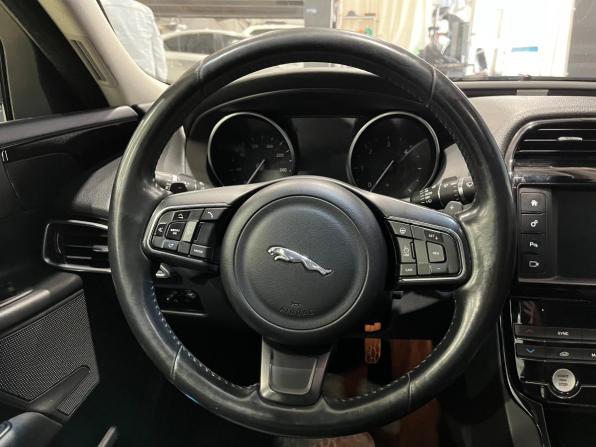 Jaguar XE I с пробегом 2016 года, цена 1 459 000 рублей, 197000 км, седан, Автокод Объявления