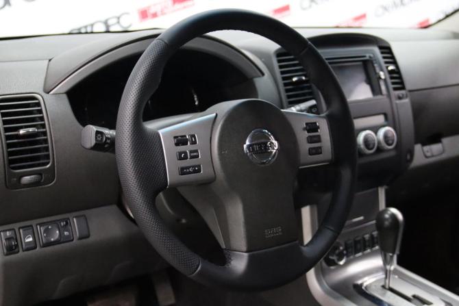 Nissan Pathfinder III Рестайлинг с пробегом 2013 года, цена 1 545 450 рублей, 222613 км, внедорожник, Автокод Объявления