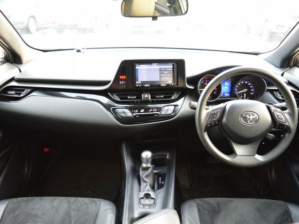 Toyota C-HR I с пробегом 2018 года, цена 2 099 000 рублей, 76815 км, внедорожник, Автокод Объявления