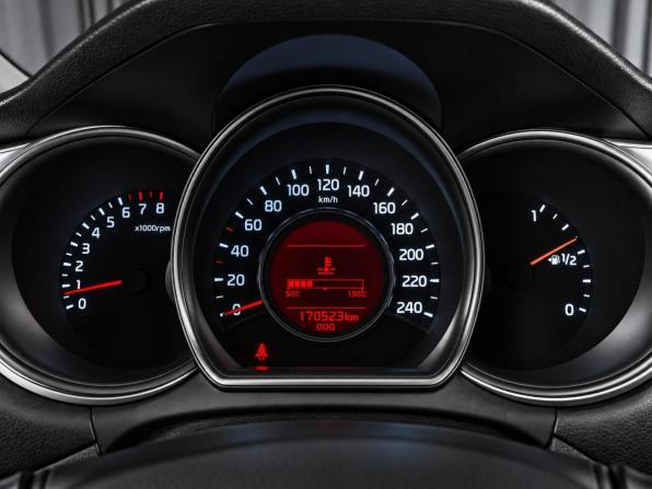 Kia Ceed II Рестайлинг с пробегом 2016 года, цена 1 020 000 рублей, 170523 км, хэтчбек, Автокод Объявления