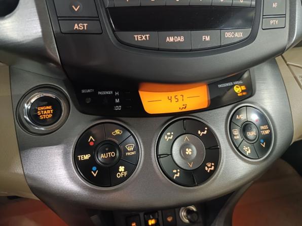 Toyota RAV4 III (XA30) Рестайлинг с пробегом 2011 года, цена 1 450 000 рублей, 186000 км, внедорожник, Автокод Объявления