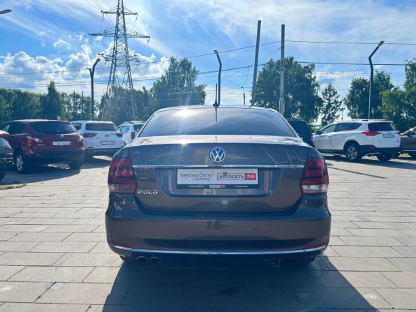 Volkswagen Polo V Рестайлинг с пробегом 2018 года, цена 1 352 500 рублей, 141940 км, седан, Автокод Объявления
